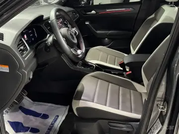 2022 Volkswagen T-Roc с пробегом 13 724 км