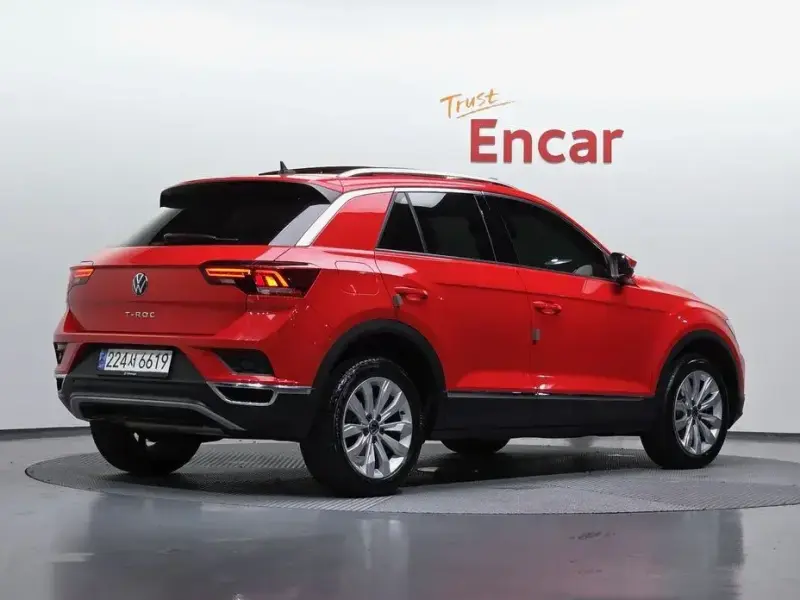 2021 Volkswagen T-Roc с пробегом 24 342 км