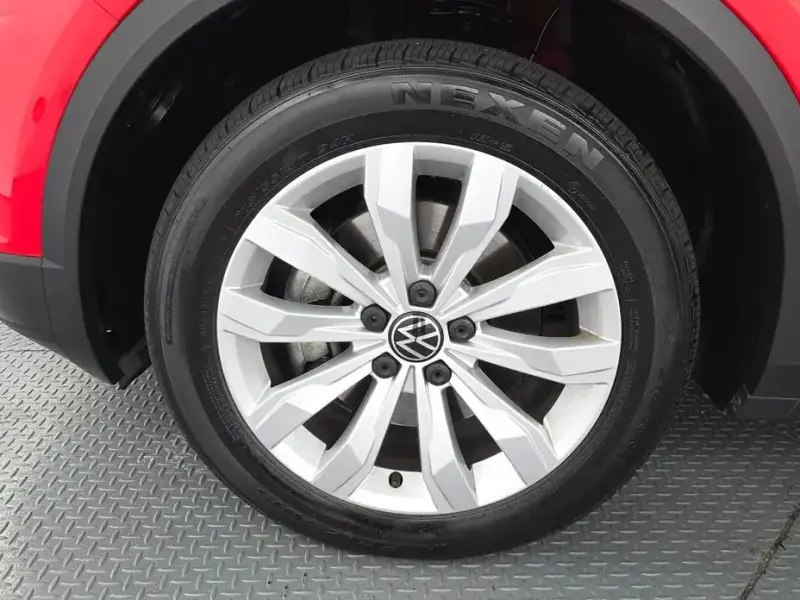 2021 Volkswagen T-Roc с пробегом 24 342 км