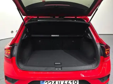 2021 Volkswagen T-Roc с пробегом 24 342 км