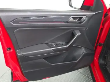 2021 Volkswagen T-Roc с пробегом 24 342 км