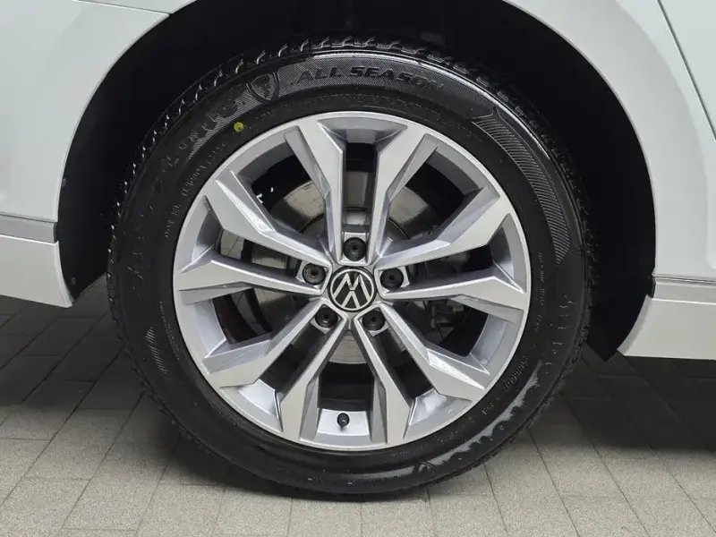 2022 Volkswagen Passat с пробегом 67 592 км