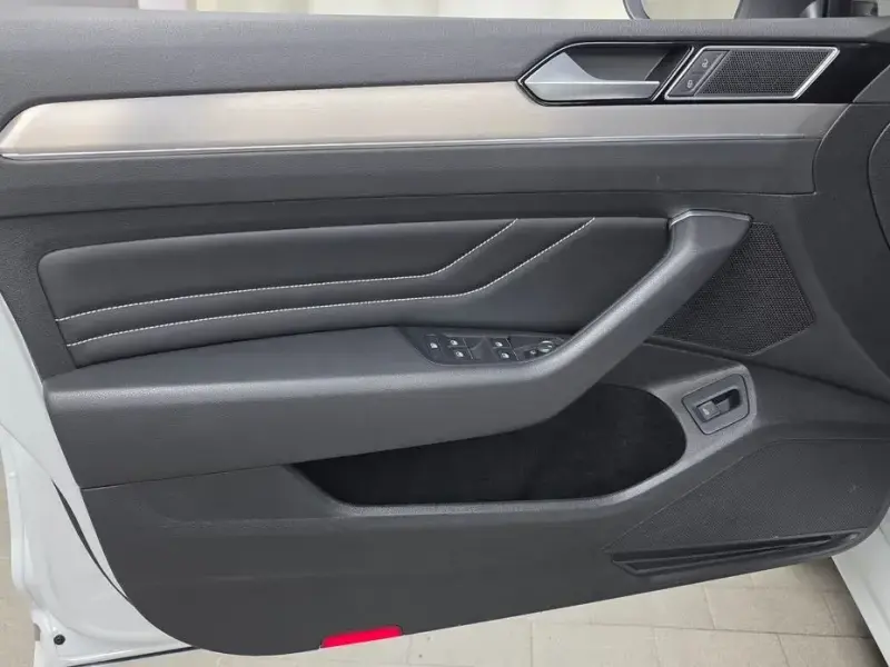 2022 Volkswagen Passat с пробегом 67 592 км
