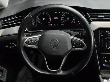 2021 Volkswagen Passat с пробегом 87 093 км