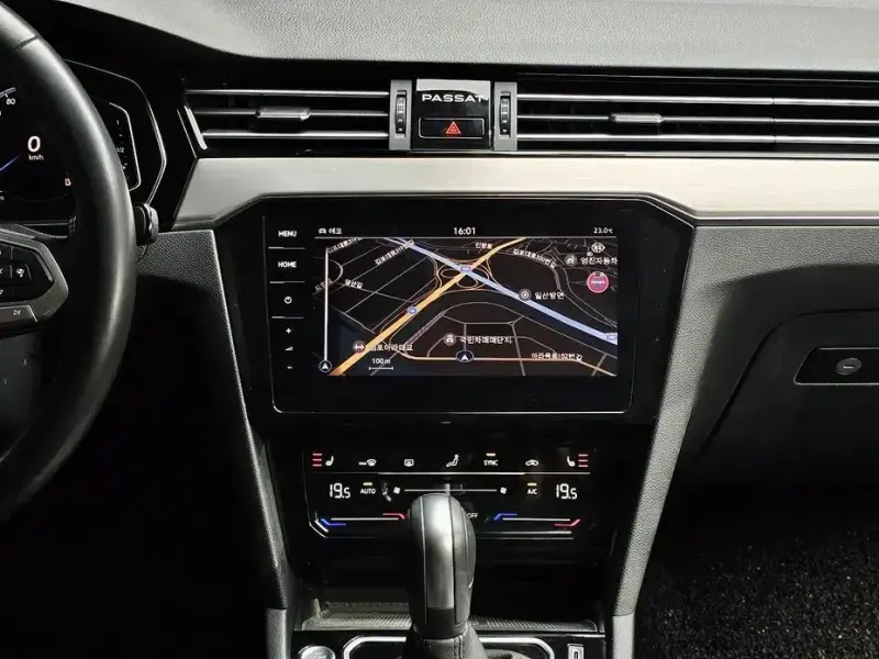2021 Volkswagen Passat с пробегом 87 093 км
