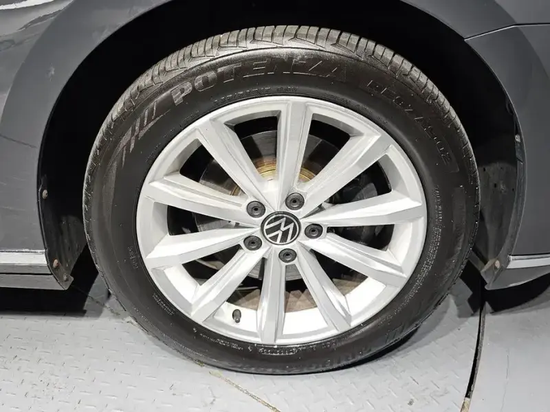 2021 Volkswagen Passat с пробегом 87 093 км