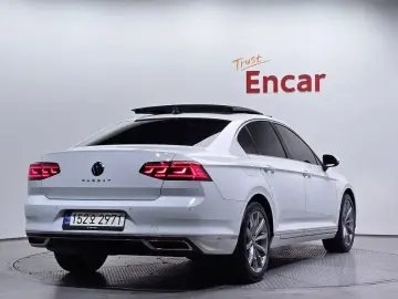2022 Volkswagen Passat с пробегом 38 584 км