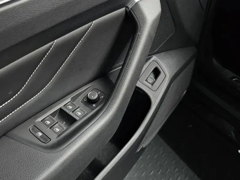 2021 Volkswagen Passat с пробегом 87 093 км