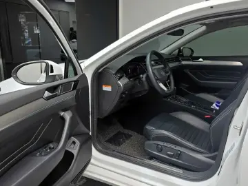 2022 Volkswagen Passat с пробегом 38 584 км