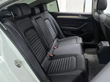 2022 Volkswagen Passat с пробегом 38 584 км