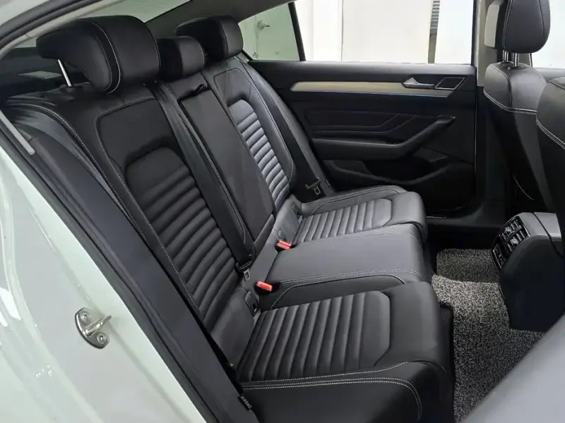 2022 Volkswagen Passat с пробегом 38 584 км
