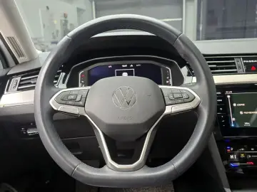 2022 Volkswagen Passat с пробегом 38 584 км