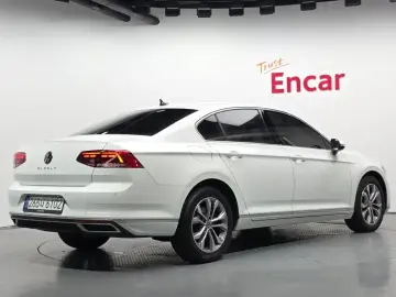 2022 Volkswagen Passat с пробегом 51 788 км
