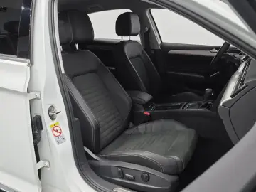 2022 Volkswagen Passat с пробегом 51 788 км