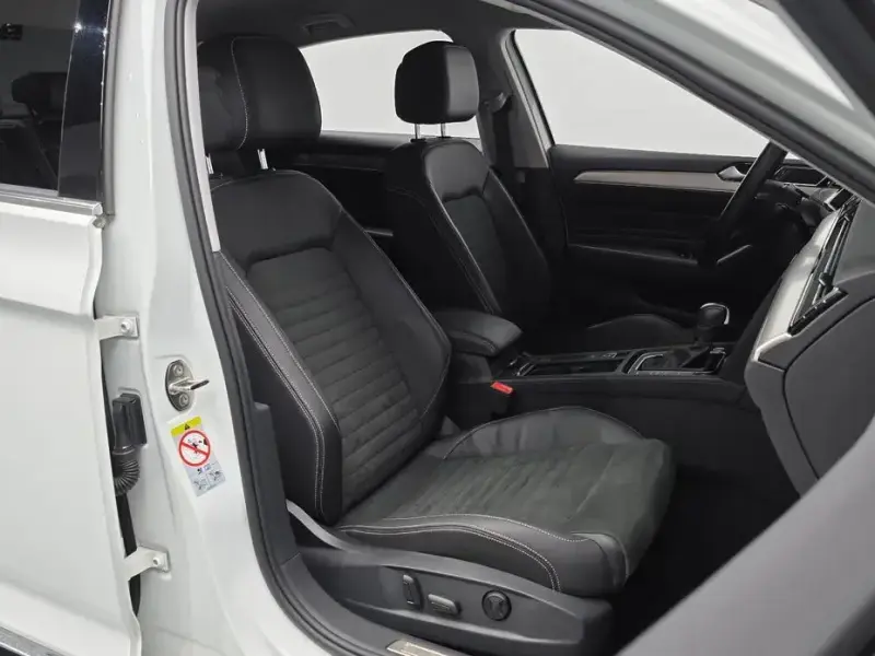 2022 Volkswagen Passat с пробегом 51 788 км