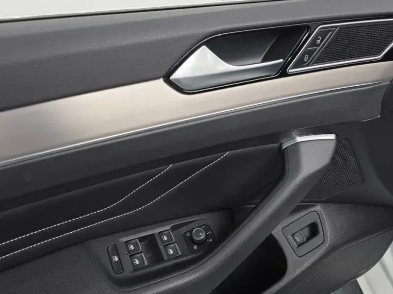 2022 Volkswagen Passat с пробегом 51 788 км
