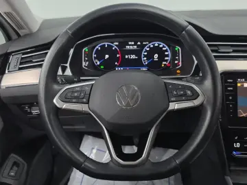 2022 Volkswagen Passat с пробегом 51 788 км