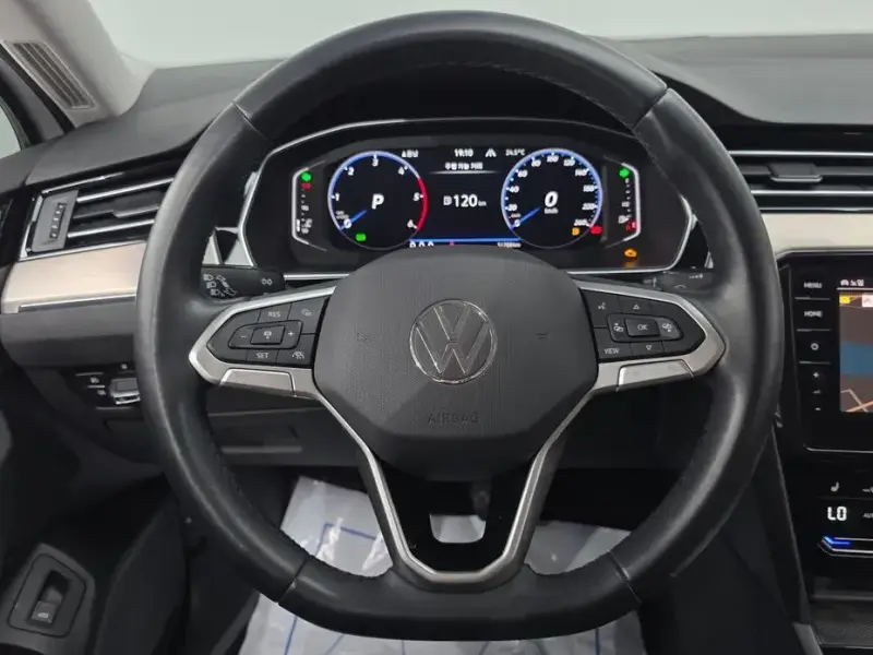2022 Volkswagen Passat с пробегом 51 788 км