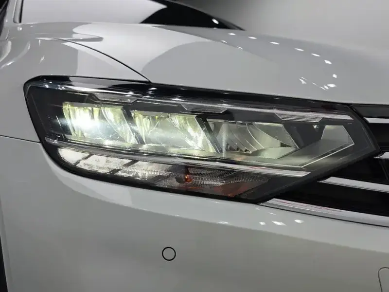 2022 Volkswagen Passat с пробегом 51 788 км