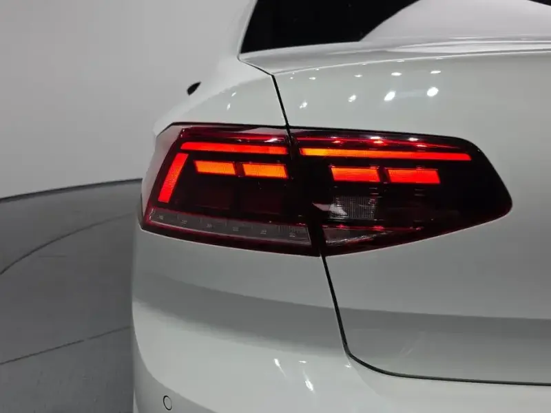 2022 Volkswagen Passat с пробегом 51 788 км