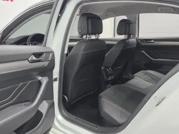 2022 Volkswagen Passat с пробегом 51 788 км