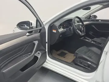 2022 Volkswagen Passat с пробегом 29 313 км