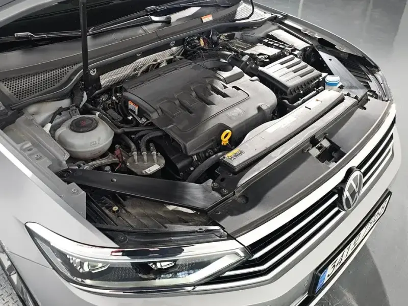 2021 Volkswagen Passat с пробегом 12 842 км