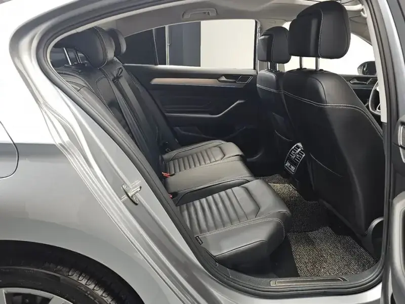 2021 Volkswagen Passat с пробегом 12 842 км
