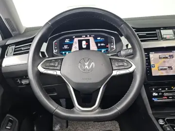 2021 Volkswagen Passat с пробегом 12 842 км