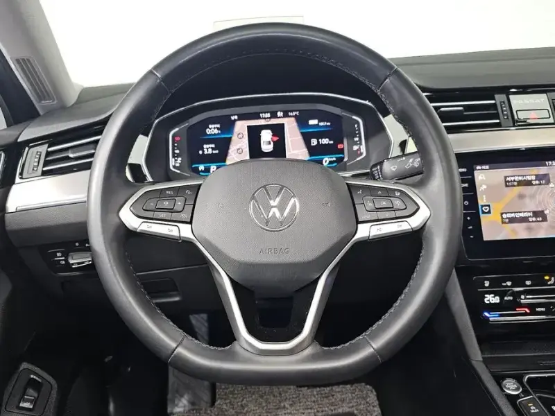2021 Volkswagen Passat с пробегом 12 842 км