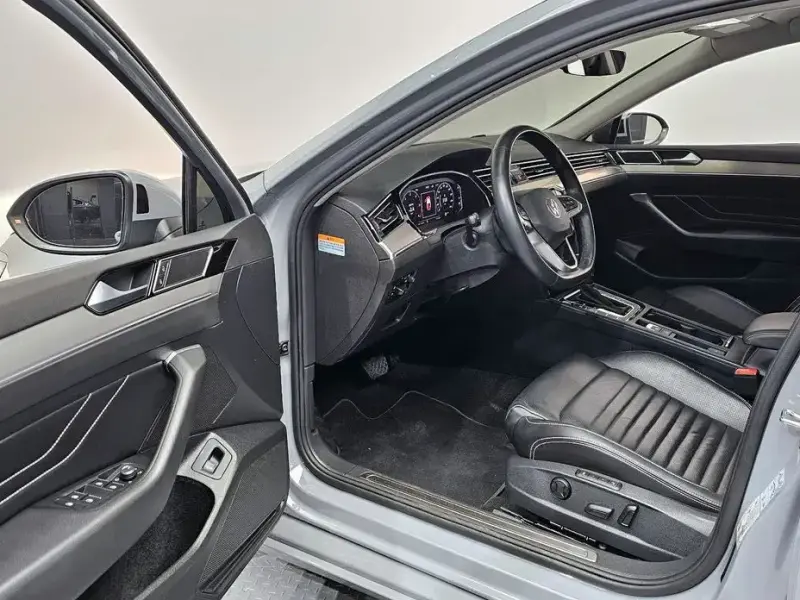 2022 Volkswagen Passat с пробегом 57 483 км