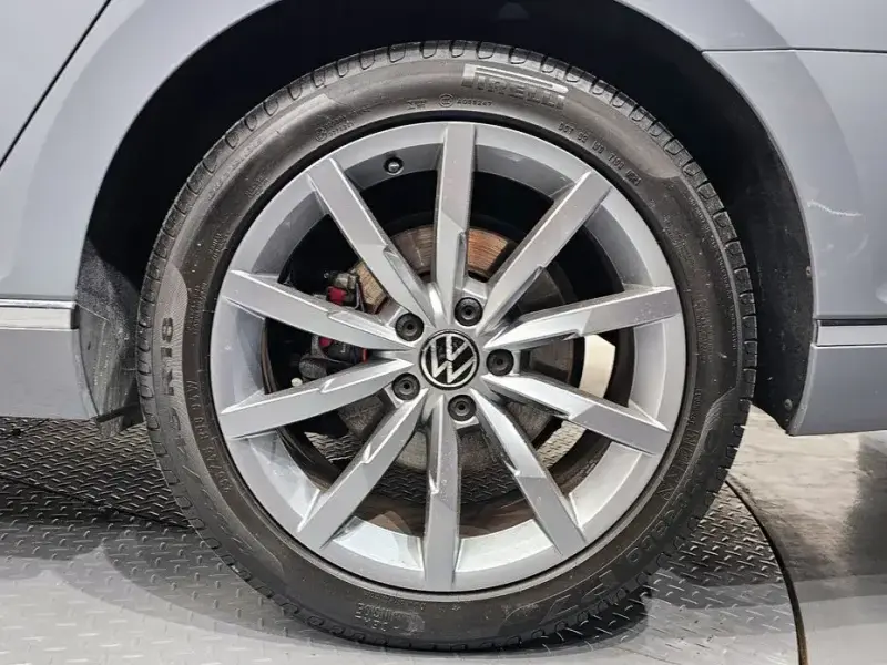 2022 Volkswagen Passat с пробегом 57 483 км