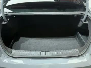 2022 Volkswagen Passat с пробегом 57 483 км