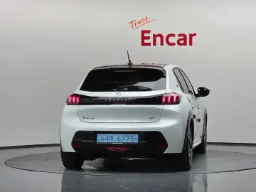 2022 Peugeot 208 с пробегом 44 698 км