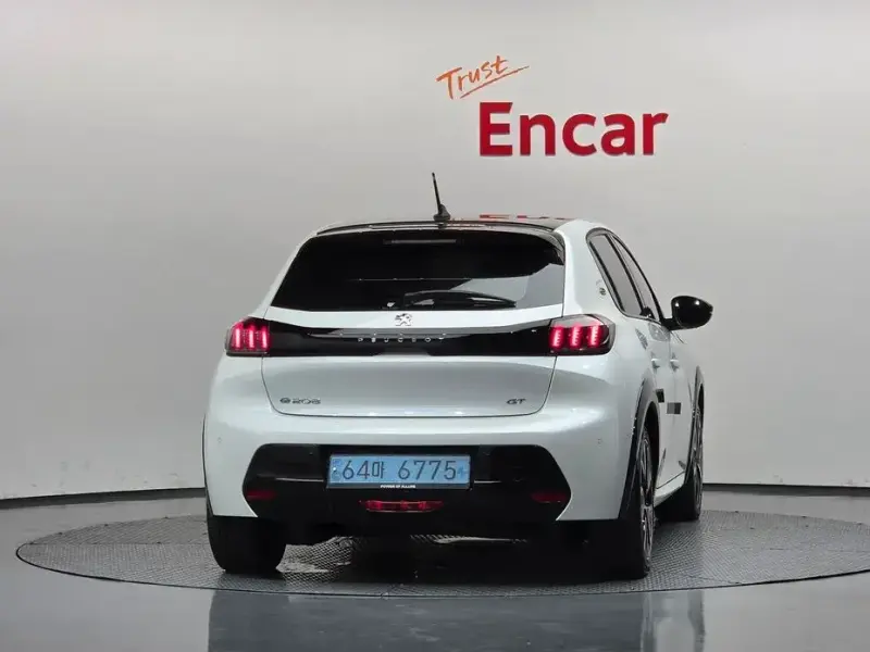 2022 Peugeot 208 с пробегом 44 698 км