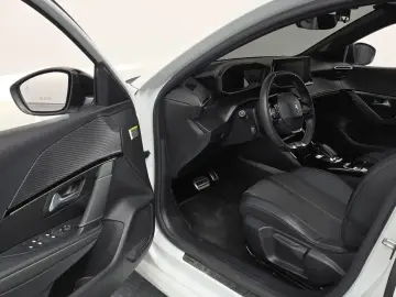 2022 Peugeot 208 с пробегом 44 698 км