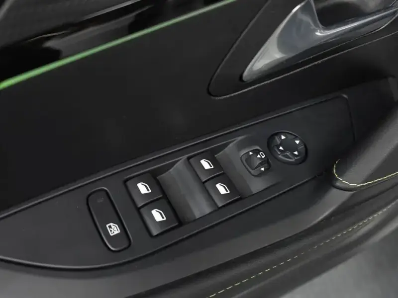 2022 Peugeot 208 с пробегом 44 698 км