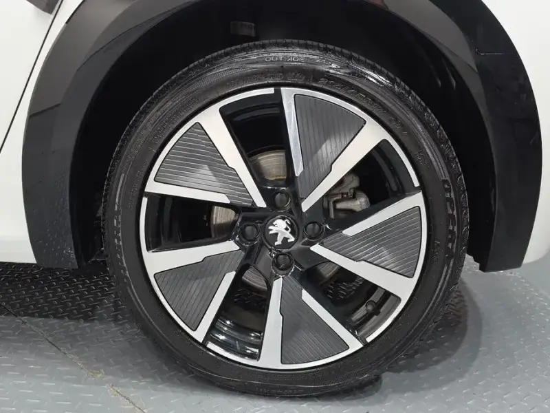 2022 Peugeot 208 с пробегом 44 698 км