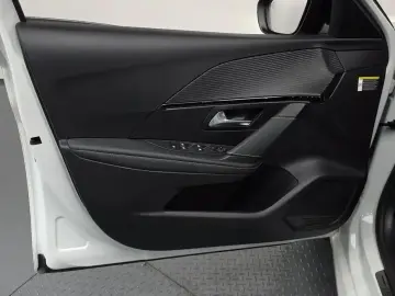 2022 Peugeot 208 с пробегом 44 698 км