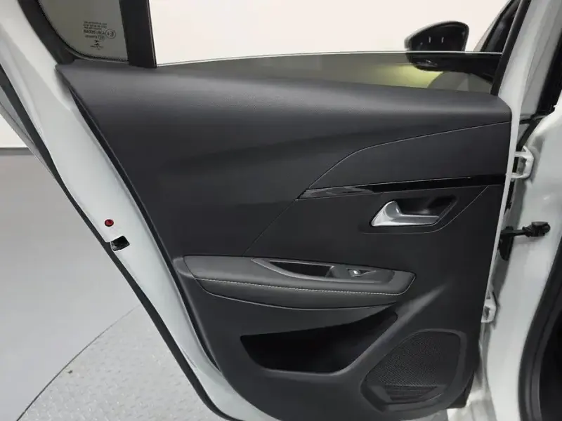2022 Peugeot 208 с пробегом 44 698 км