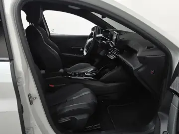 2022 Peugeot 208 с пробегом 44 698 км