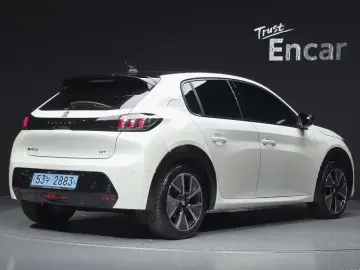 2021 Peugeot 208 с пробегом 19 927 км