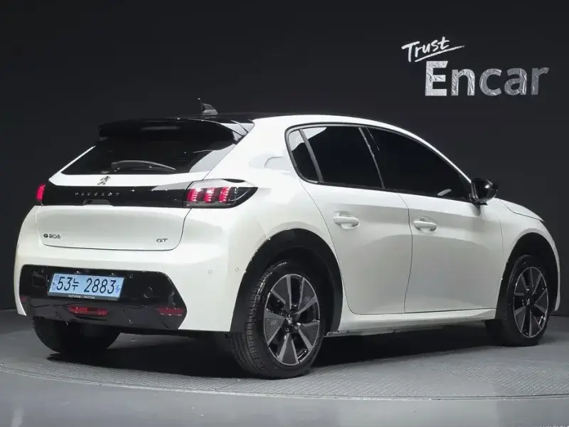 2021 Peugeot 208 с пробегом 19 927 км