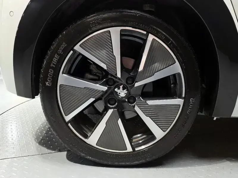 2021 Peugeot 208 с пробегом 19 927 км