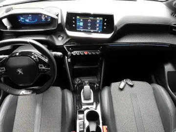2021 Peugeot 208 с пробегом 19 927 км