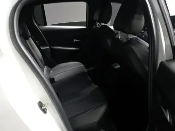 2021 Peugeot 208 с пробегом 19 927 км
