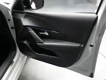 2021 Peugeot 208 с пробегом 19 927 км