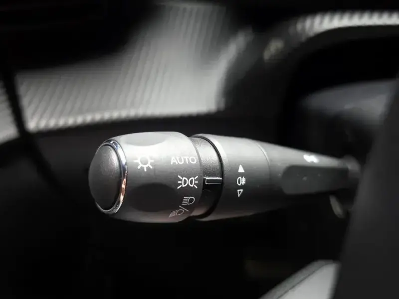 2021 Peugeot 208 с пробегом 19 927 км