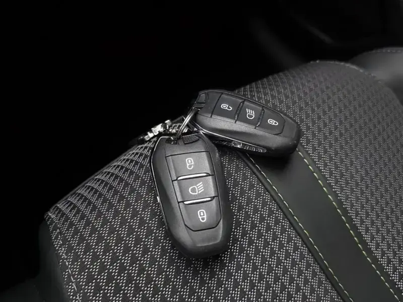 2021 Peugeot 208 с пробегом 19 927 км
