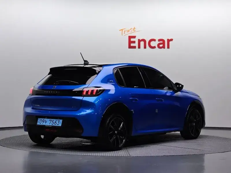 2023 Peugeot 208 с пробегом 103 228 км